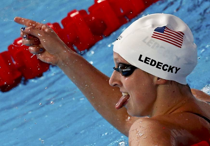 Fenomeno Katie Ledecky ai mondiali di nuoto a Kazan. La 18enne statunitense, dopo l&#39;oro nei 400 stile libero, ha stabilito in batteria il nuovo record del mondo dei 1.500 in 15&#39;27&#39;&#39;7 (Reuters)